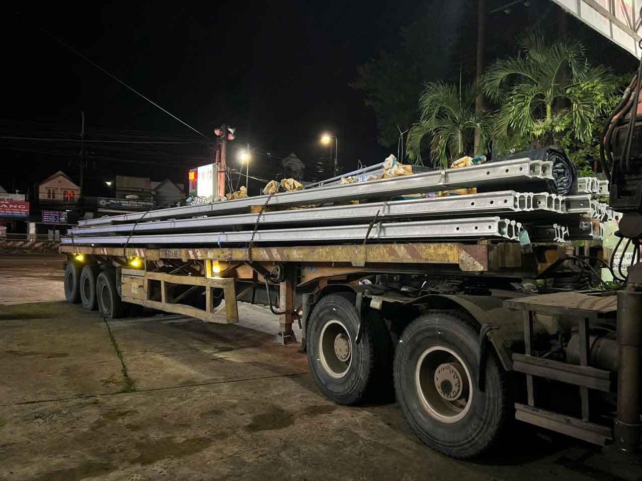 hổ trợ vận chuyển tận nơi dự án công trình ray p38